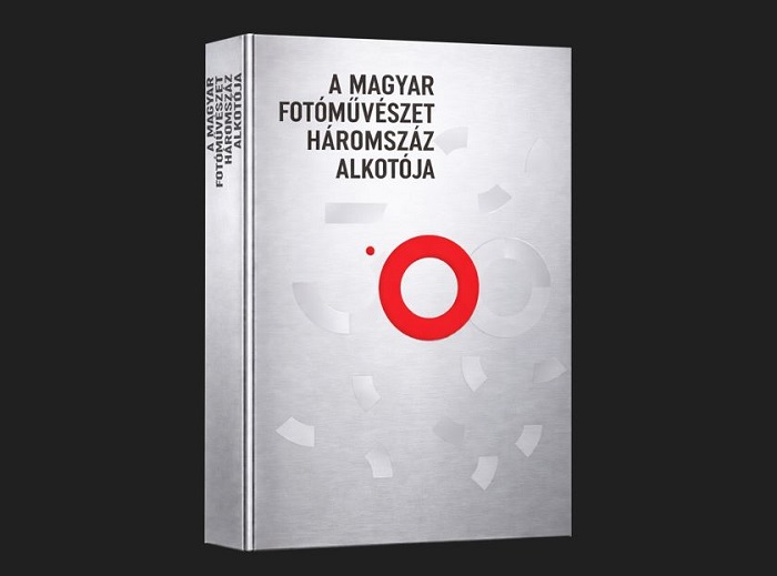 A magyar fotóművészet 300 alkotója – hiánypótló mű