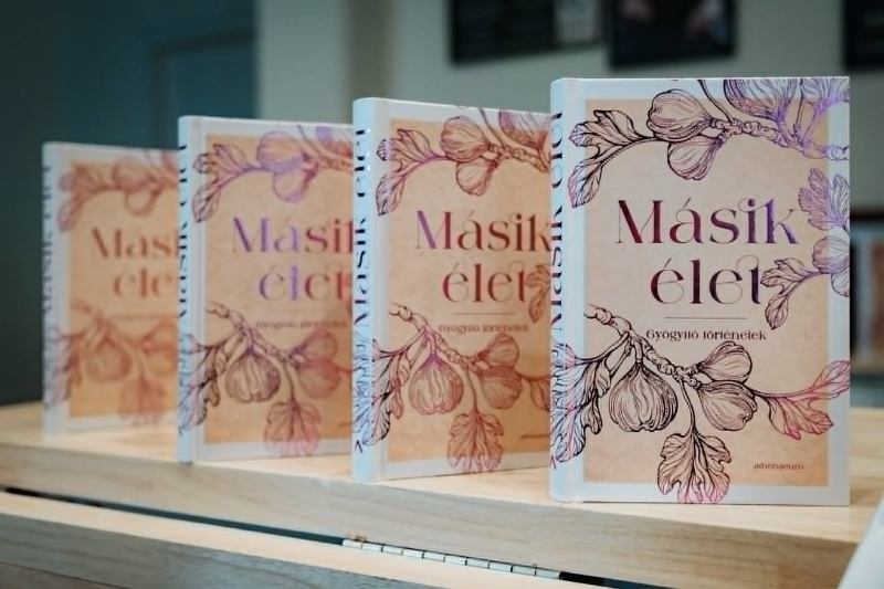 Másik élet – Gyógyító történetek – Könyvespolc